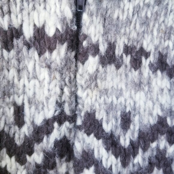 Vintage Handknit Cowichan Sweater Kids Size S Full Zip Cardigan - Picture 3 of 4